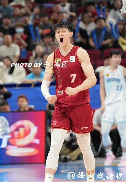 曾凡博决定留国内！首钢豪掷1100万，这待遇谁能承受