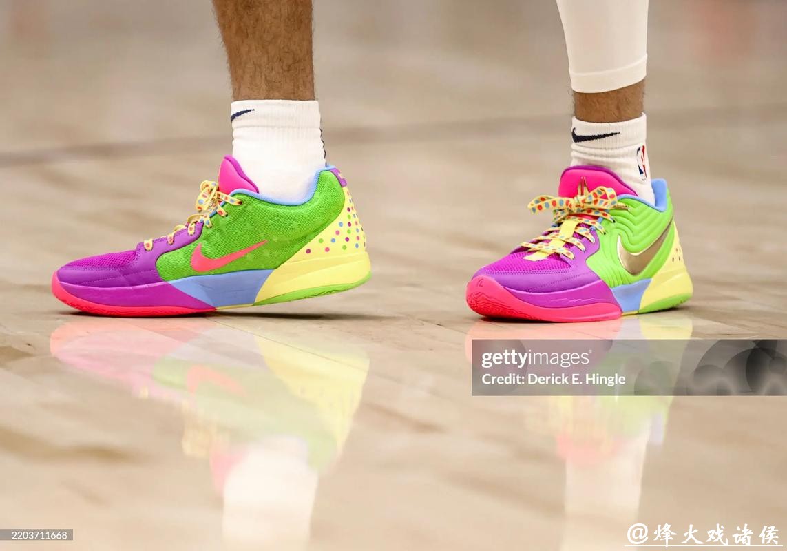 莫兰特8+10哈里斯空砍21+8 7人上双灰熊屠76人